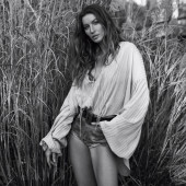 Gisele Buendchen oops