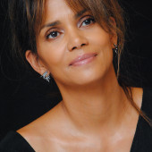 Halle Berry photo