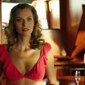 Hilarie Burton