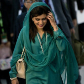 Hina Rabbani Khar body