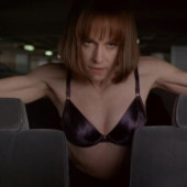 Holly Hunter 