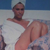 Huelya Avsar 
