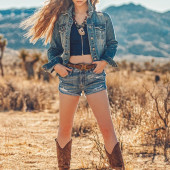 Jade Weber 