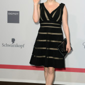 Jasmin Schwiers feet