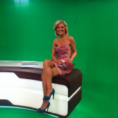 Jennifer Knaeble minirock