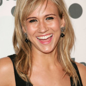 Jennifer Landon hot