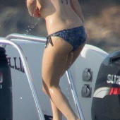 Jennifer Lawrence topless