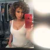 Jennifer Lopez dekollete