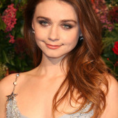 Jessica Barden hot
