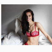 Jueli Mery dessous