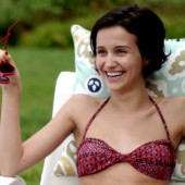 Julia Goldani Telles 