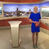 Julia Kleine cap