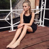 Julia Wulf feet