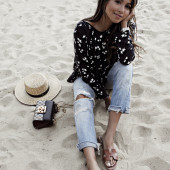 Julie Sarinana beach