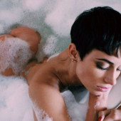 Julz Goddard nude