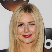 Justine Lupe