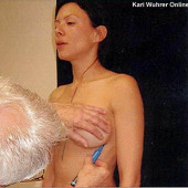 Kari Wuhrer 