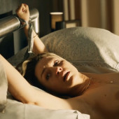 Karolina Lodyga sex szene