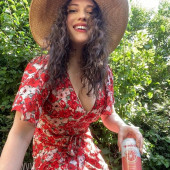 Kat Dennings