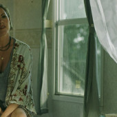 Kathleen Robertson