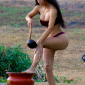 Kim Kardashian feet