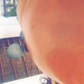 Kim Kardashian naked butt