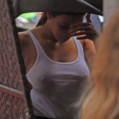 Kim Kardashian nippel