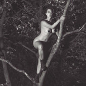 Kim Kardashian nude