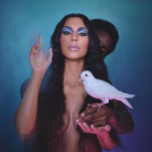 Kim Kardashian nude photo