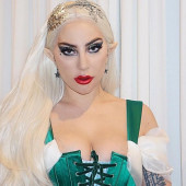 Lady Gaga cleavage
