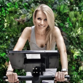 Lara Lewington 