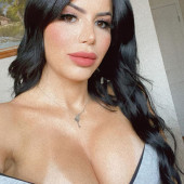 Larissa Santos Lima 