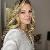 Laura Hink 