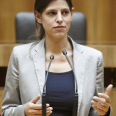 Laura Rudas hot