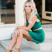 Lauren Bushnell 