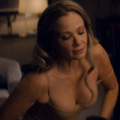 Lauren Holly