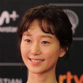 Lee Yoo-young