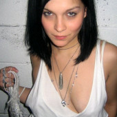 Leigh Lezark oops