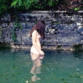 Lela Loren nudes