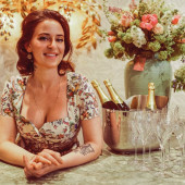 Lena Hoschek dekollete