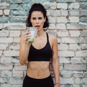 Lena Meyer-Landrut bauchfrei