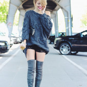 Leonie Hanne overknees
