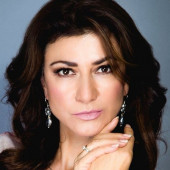 Leticia Huijara