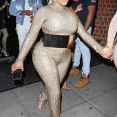 Lil Kim body