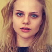 Lili Epply instagram