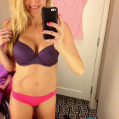 Lindsay Clubine body