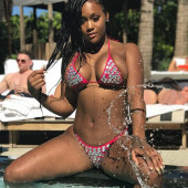 Lira Galore 