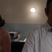 Lizzy Caplan