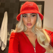 Loredana Zefi