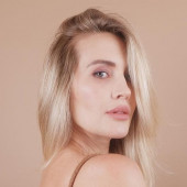Lorelei Taron